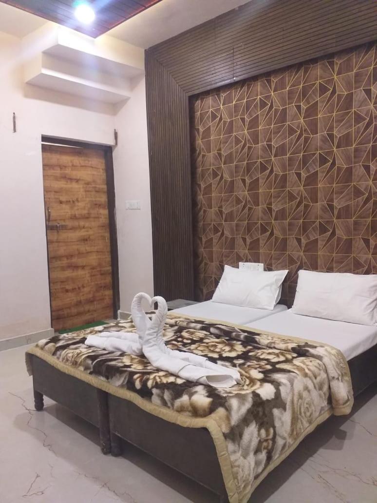 Radhe Krishna Villa Dhanwār Kültér fotó